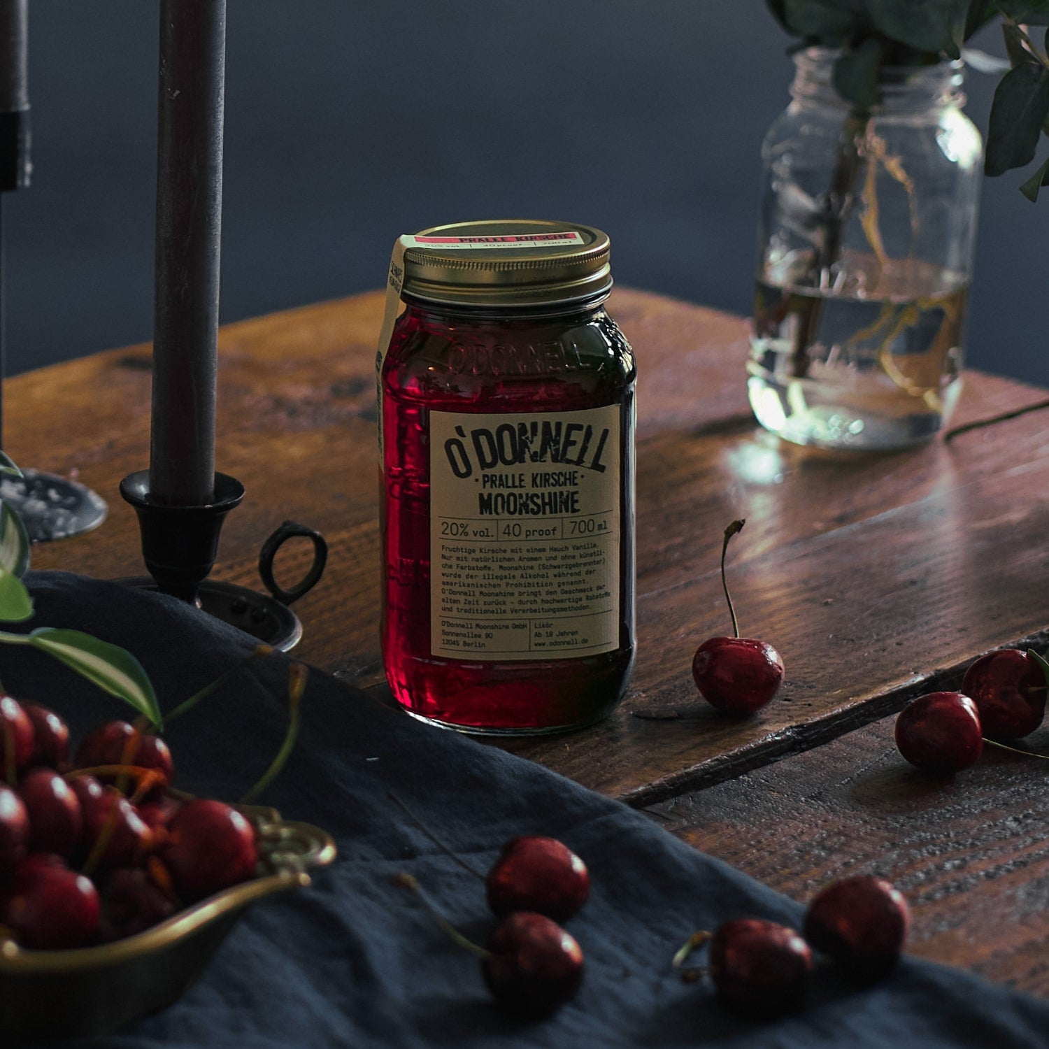 Pralle Kirsche O'Donnell auf Tisch