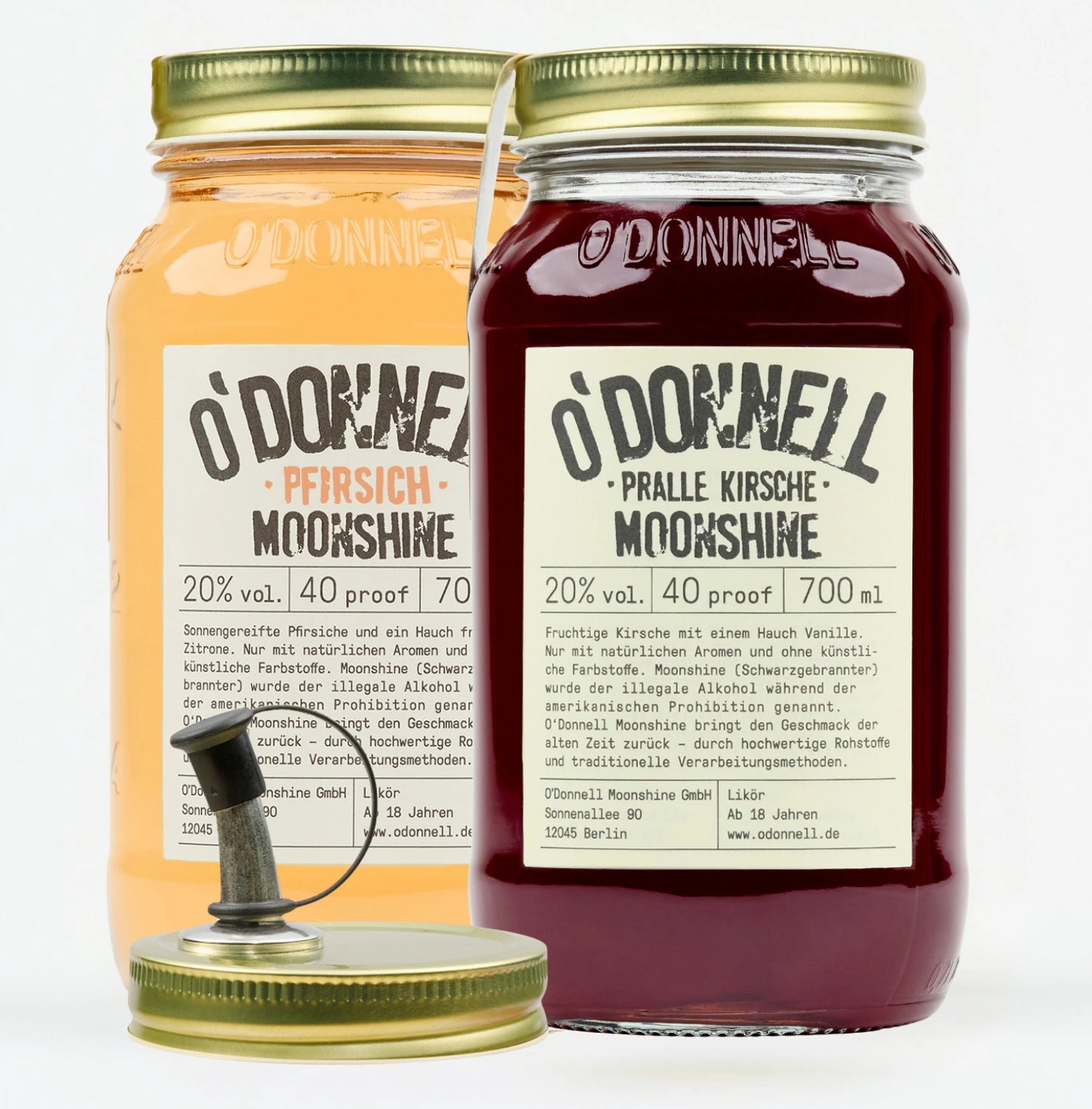 O'Donnell Moonshine Bundle – zwei Mason Jars mit Ausgießer, Pfirsich (20% vol., 700 ml) und Pralle Kirsche (20% vol., 700 ml), freigestellt